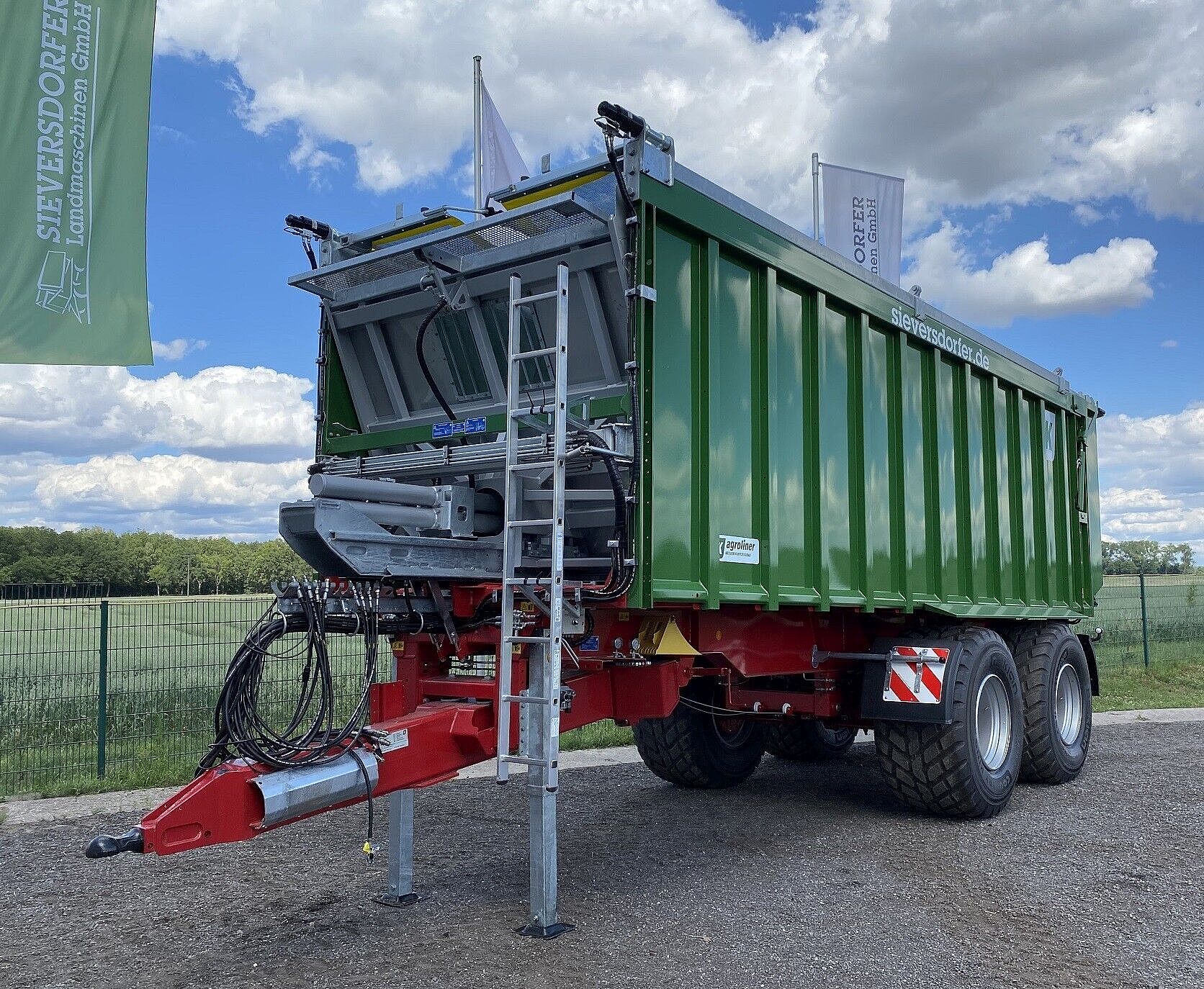 Agroliner TAW20 mit Flügelverdeck